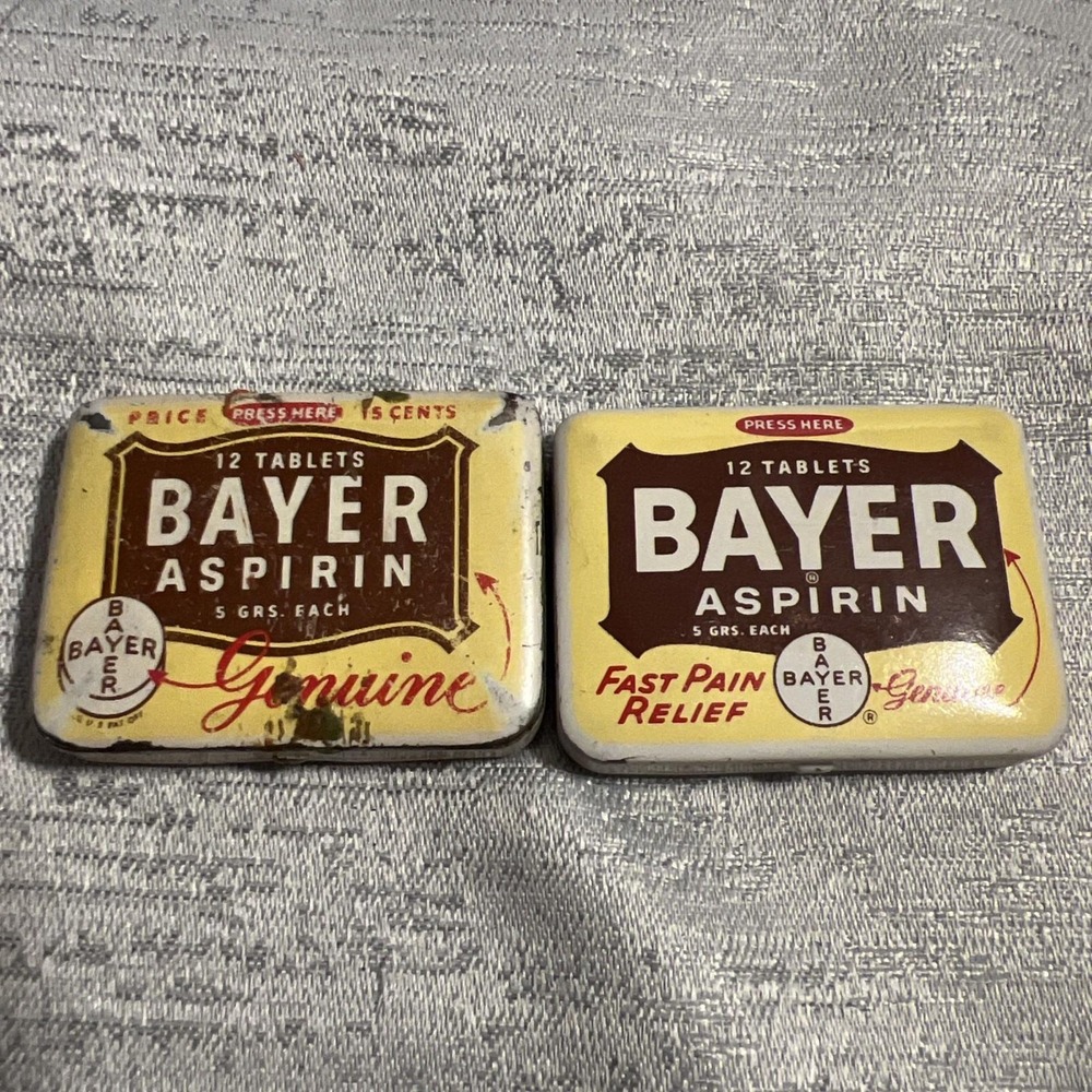 Vintage BAYER ASPIRIN Pill Box Lot Of 2 Tin & Plastic Empty Good Condition.